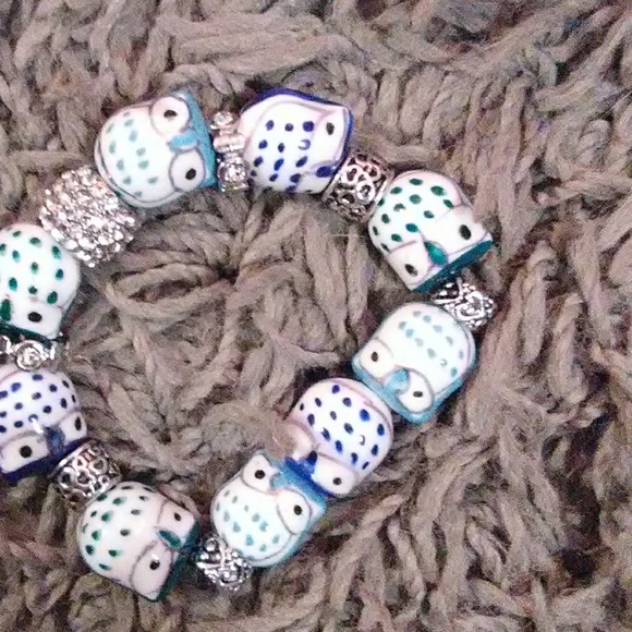 Handcrafted bracelet - Picture 2 of 4